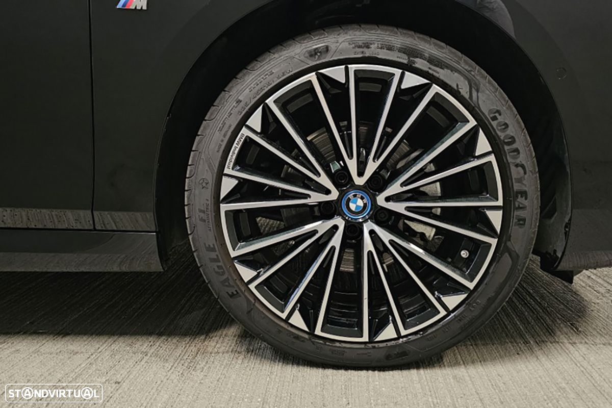BMW 225xe Active Tourer e xDrive Pack Desportivo M - 7