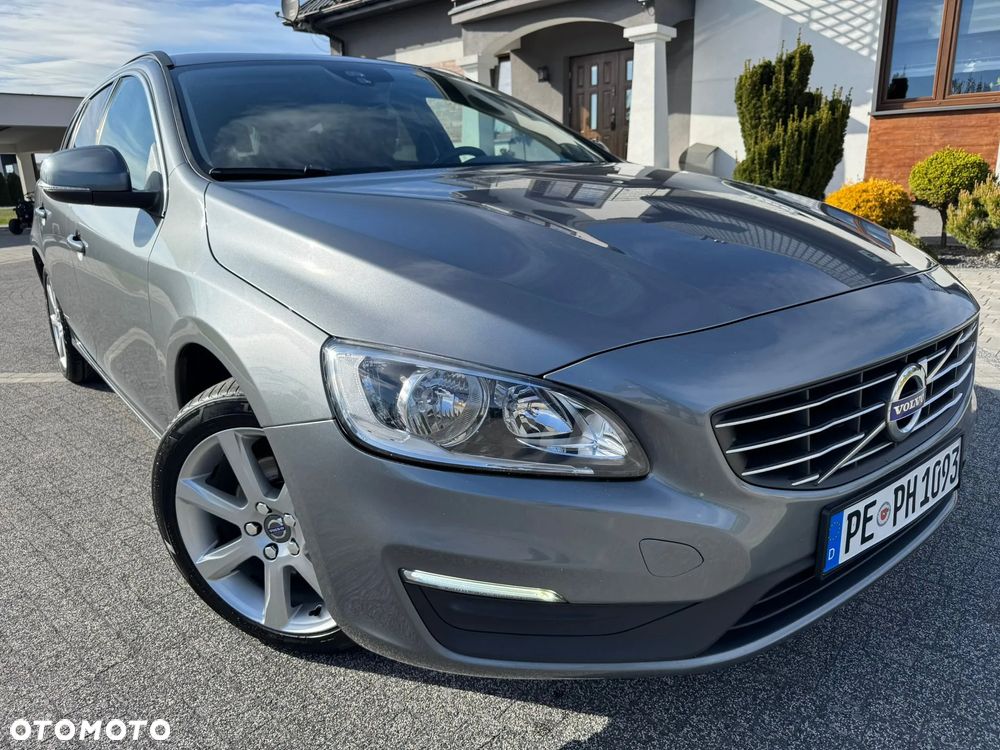 Volvo V60 D2 Geartronic Momentum - 11