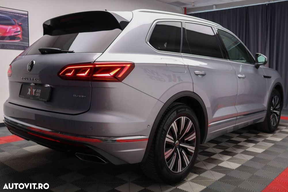Volkswagen Touareg 3.0 V6 e-Hybrid 4Motion Aut. Elegance - 19