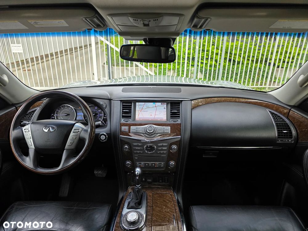 Infiniti QX80 - 9