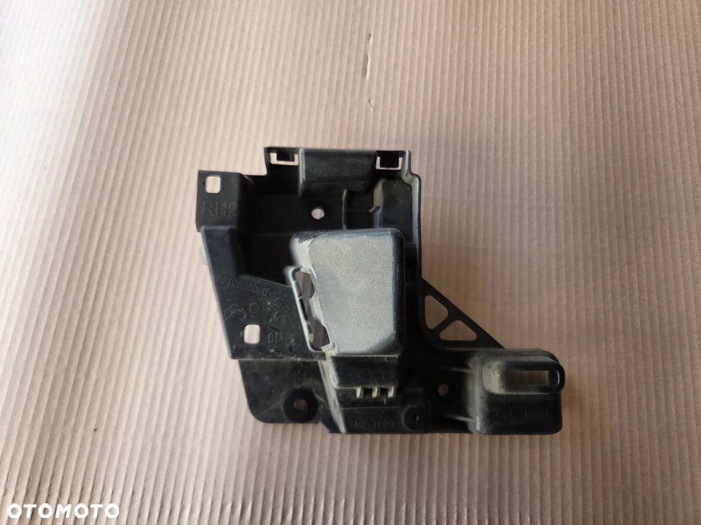 Ślizg mocowanie zderzaka prawy tył Citroen Berlingo IV - 1