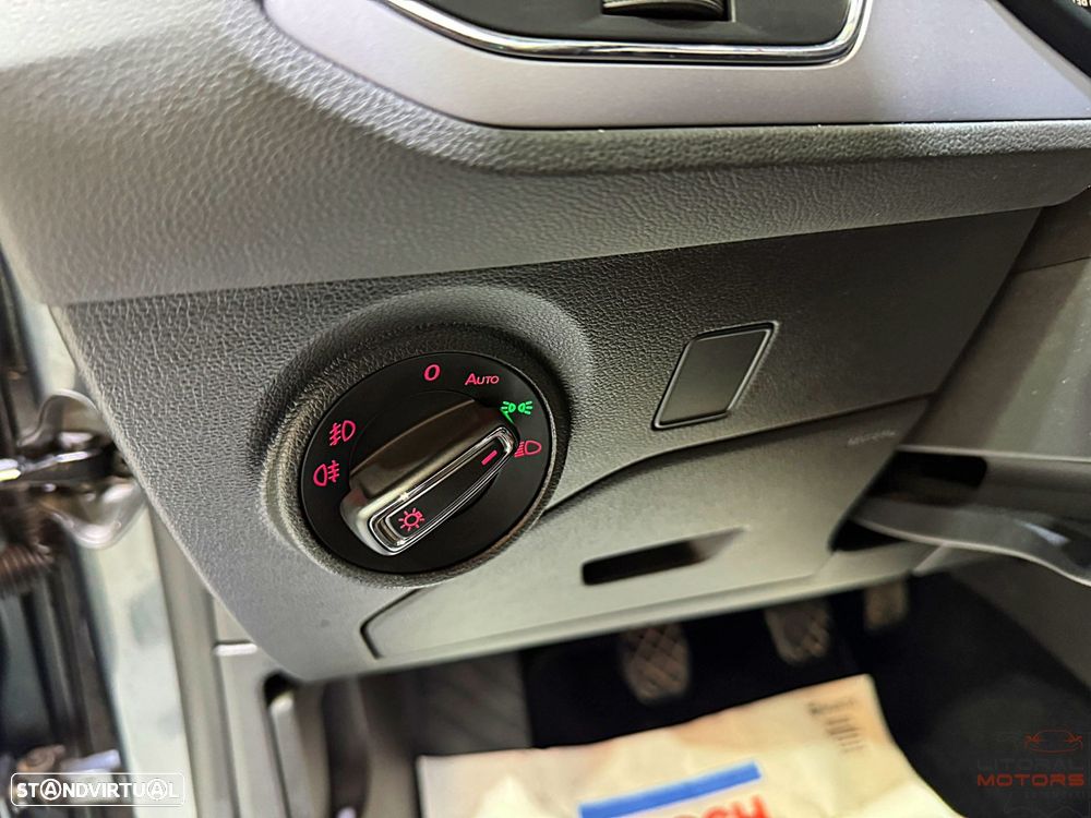 SEAT Leon ST 1.6 TDI Xcellence S/S - 18