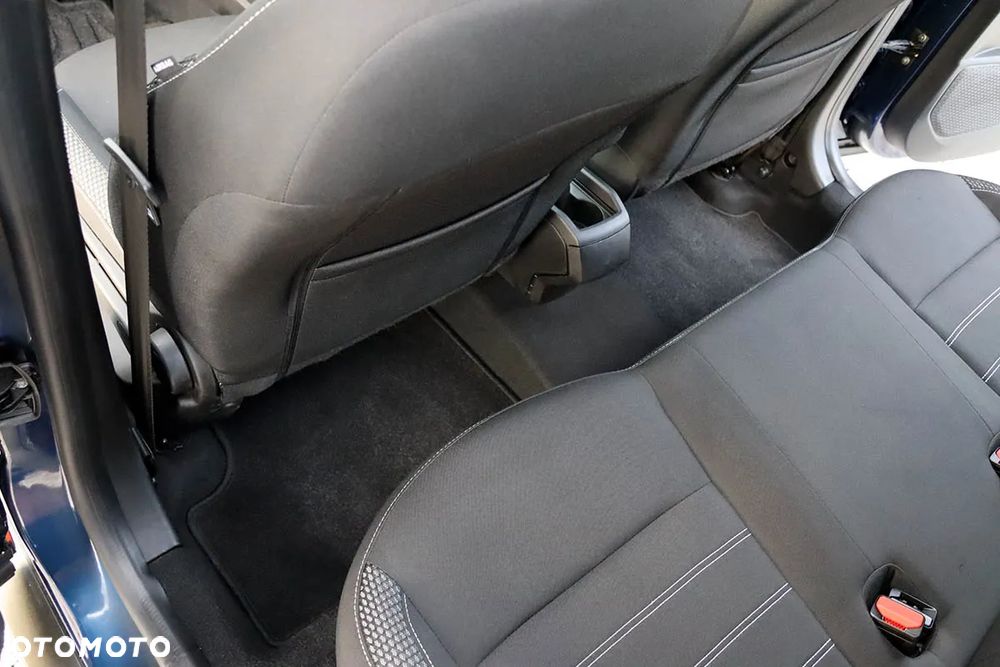 Dacia Duster 1.3 TCe FAP SL Look 4WD - 31