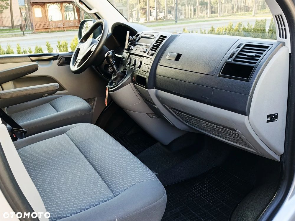 Volkswagen Transporter - 12