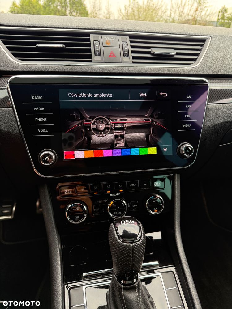 Skoda Superb 2.0 TDI Sportline DSG - 10