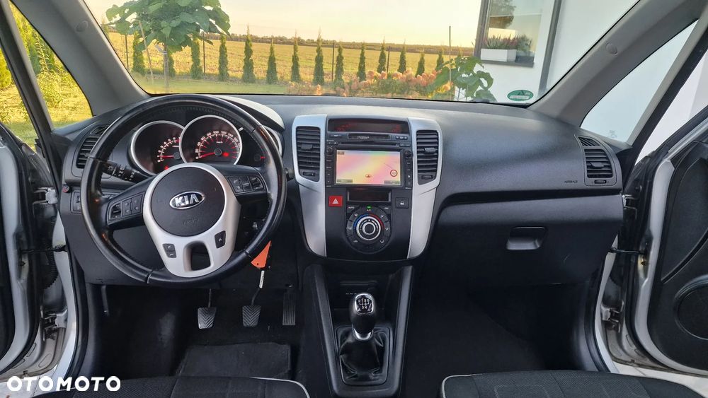Kia Venga - 26
