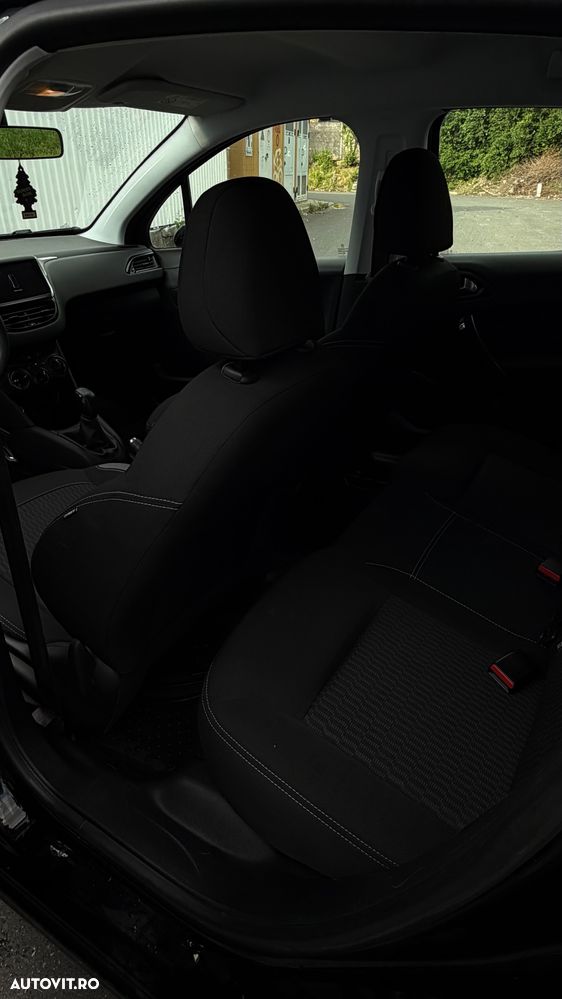 Peugeot 208 1.2 L PureTech Access - 10