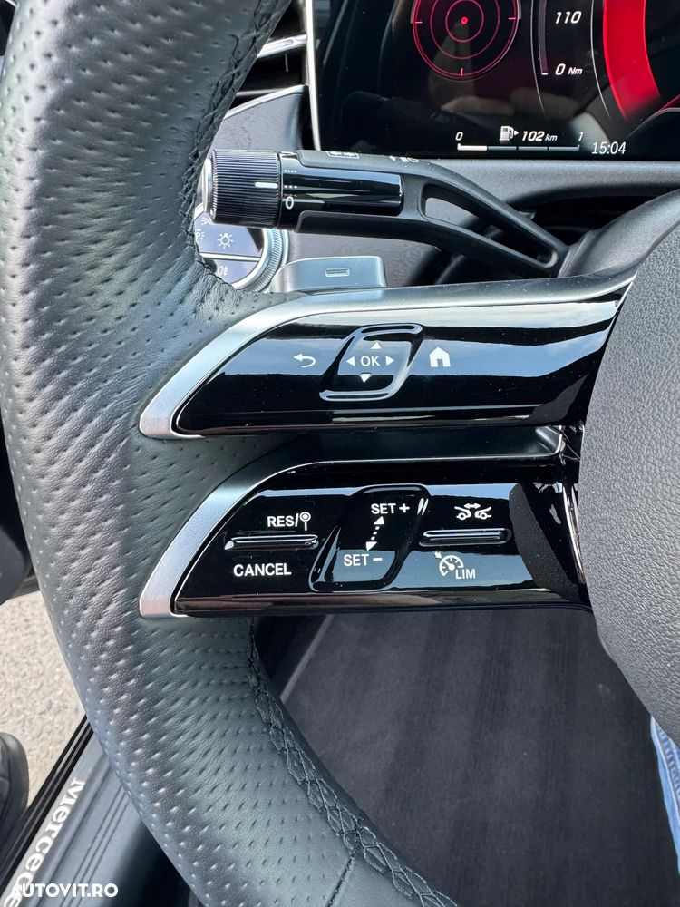 Mercedes-Benz E 200 4MATIC 9G-TRONIC AMG Line NIGHT Edition - 34