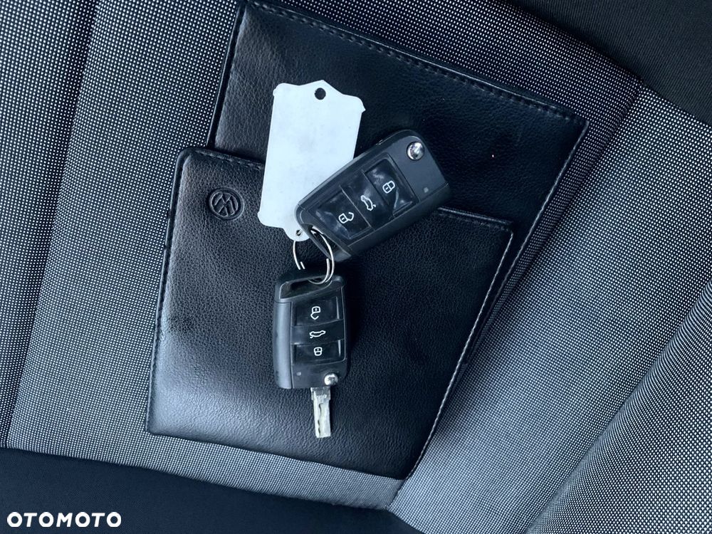 Volkswagen Golf 1.2 TSI BMT Trendline - 37