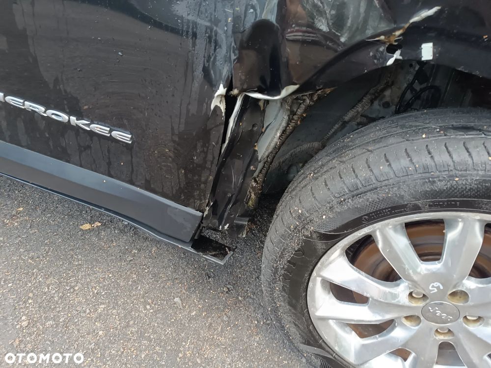 Jeep Cherokee 2.0 Multijet Longitude - 22