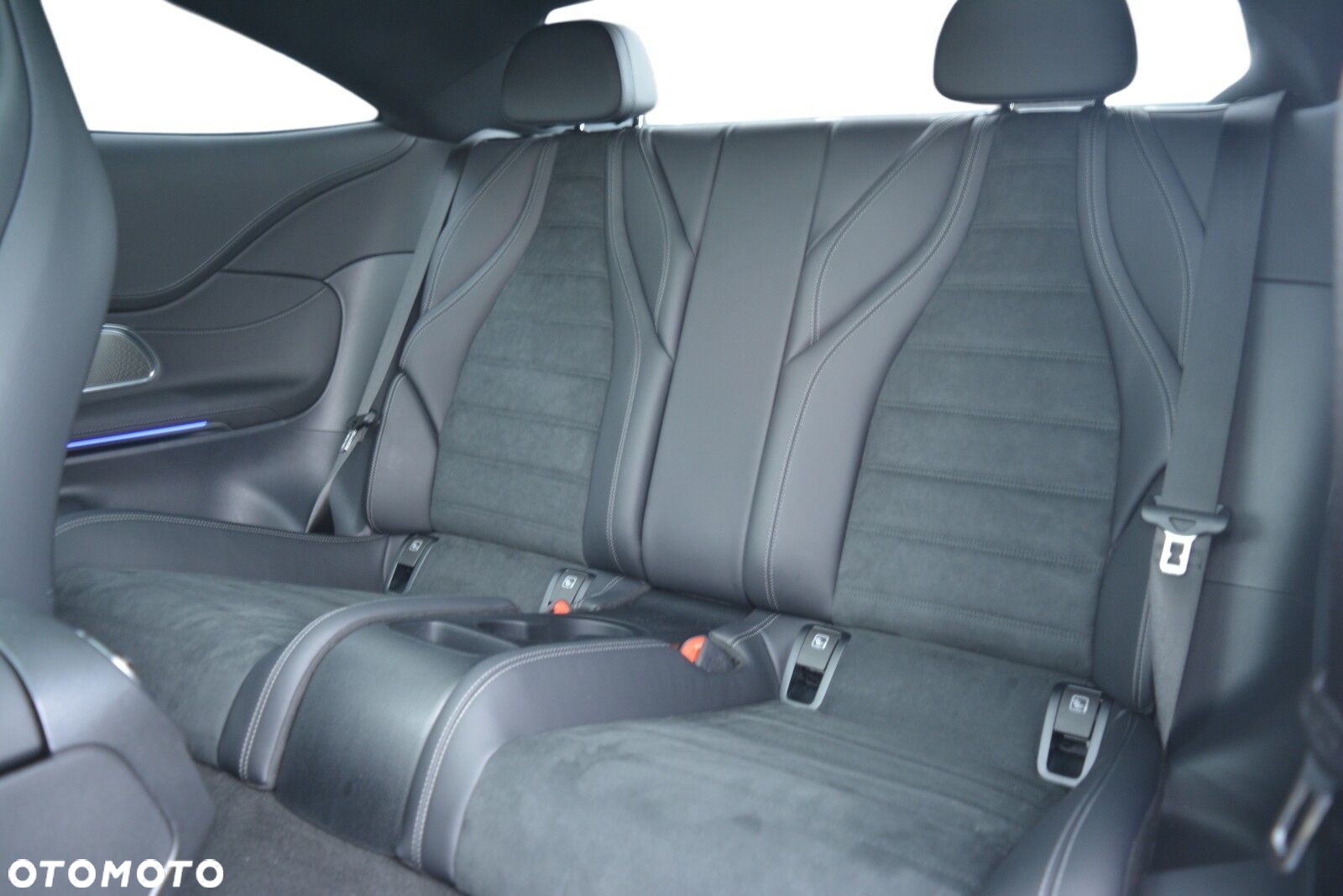 Mercedes-Benz CLE 300 e PHEV AMG Line - 8