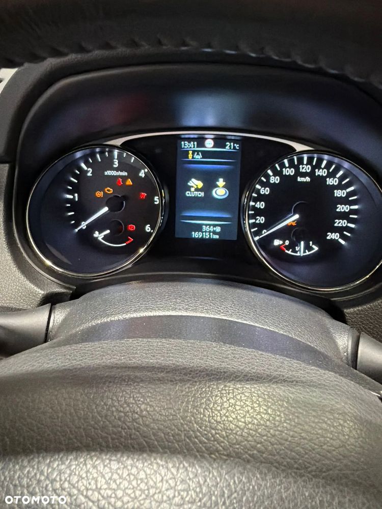 Nissan X-Trail - 17