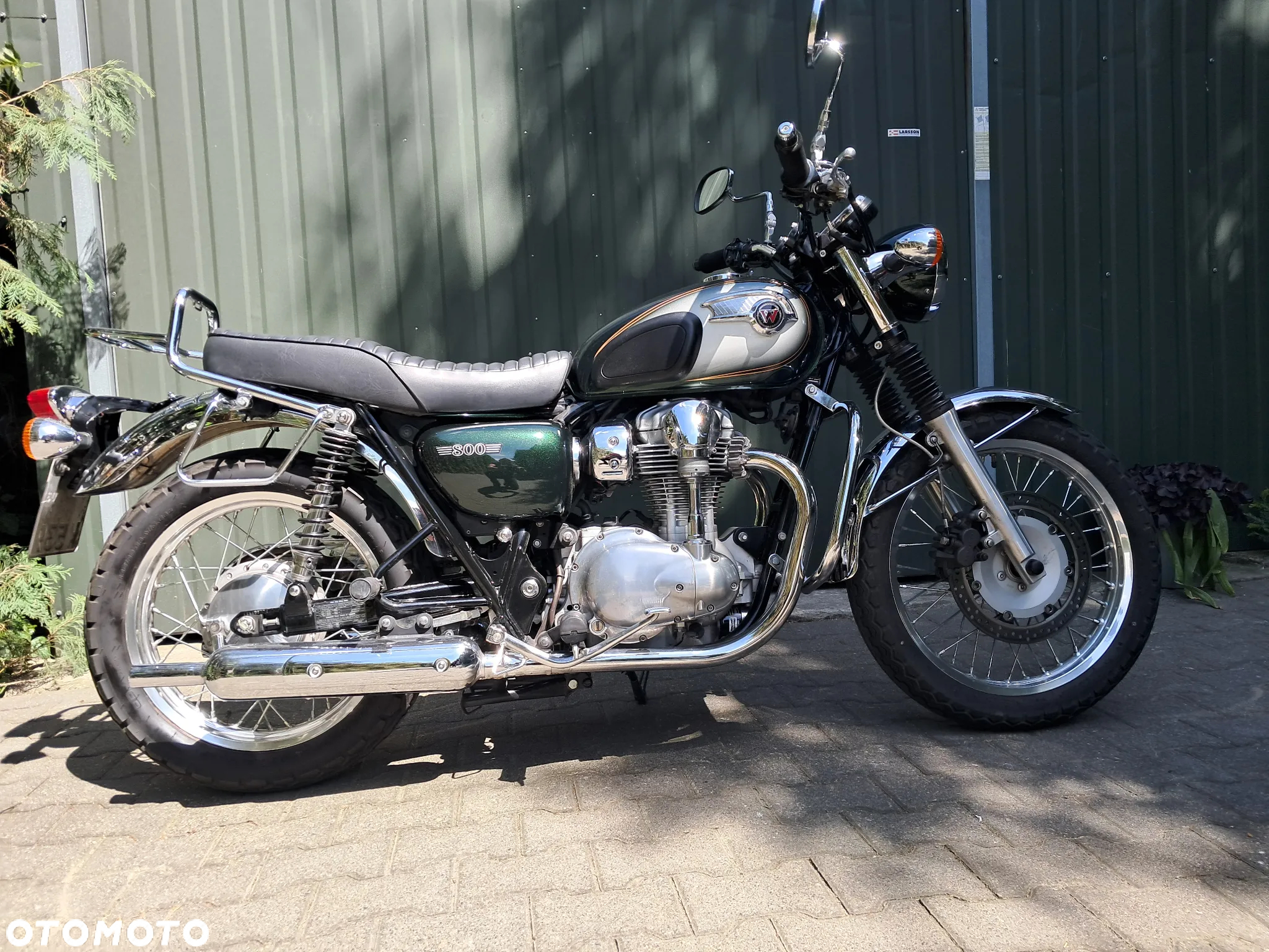 Triumph Bonneville - 20