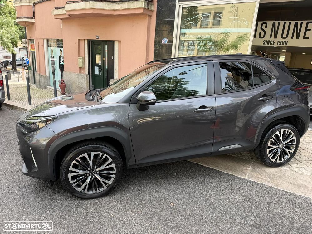 Toyota Yaris Cross 1.5 HDF Luxury - 3