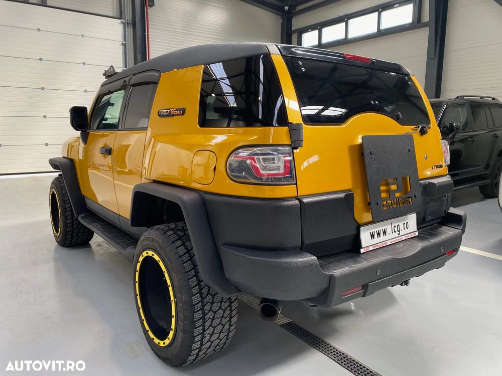 Toyota FJ - 6