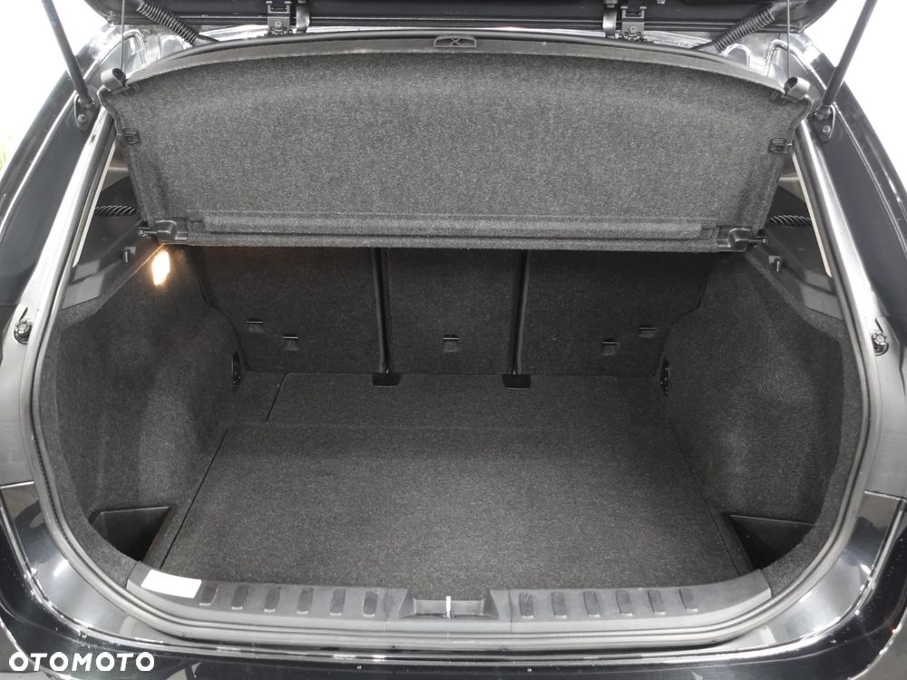 BMW X1 xDrive20i - 23