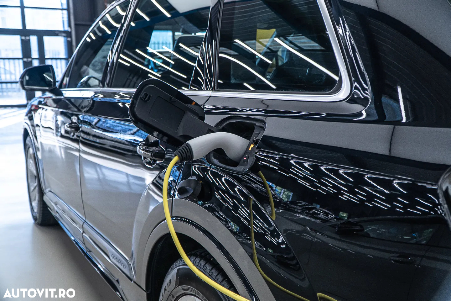 Audi Q7 55 TFSI e quattro Tiptronic PHEV S Line - 37