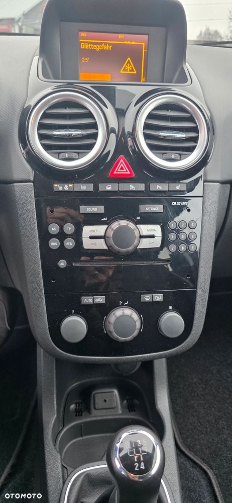 Opel Corsa 1.2 16V Energy - 24