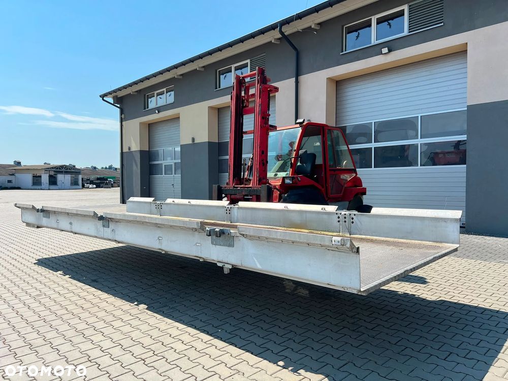 **5 sztuk** oryginalnych ruchomych pokładów aluminiowych do naczepy do przewozu żywca marki PEZZAIOLI - 5