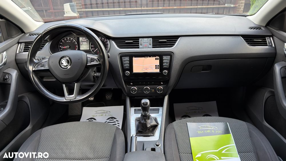 Skoda Octavia 1.6 TDI GREENLINE - 9