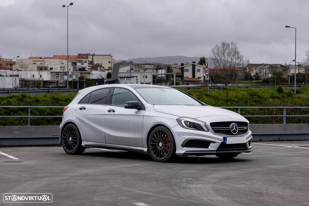 Mercedes-Benz A 45 AMG 4-Matic - 4