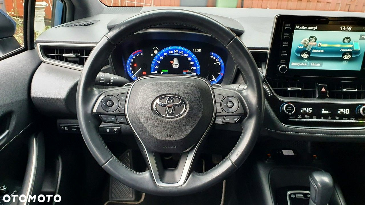 Toyota Corolla - 22