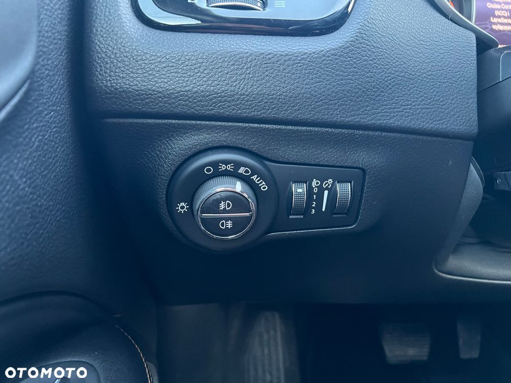 Jeep Compass 2.0 MJD Limited 4WD S&S - 26