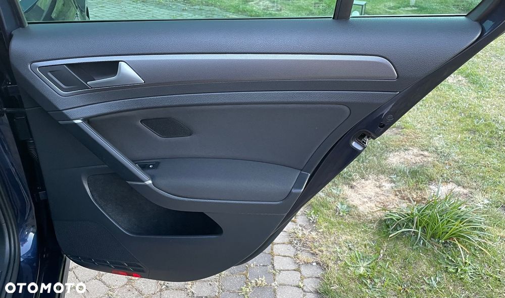 Volkswagen Golf 1.6 TDI BlueMotion Technology Trendline - 25