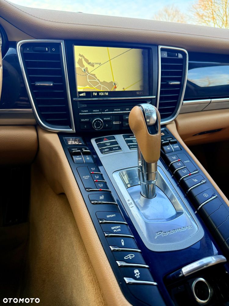 Porsche Panamera Diesel - 24