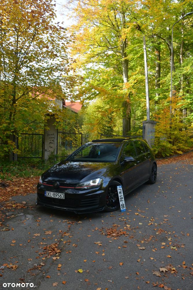 Volkswagen Golf - 4
