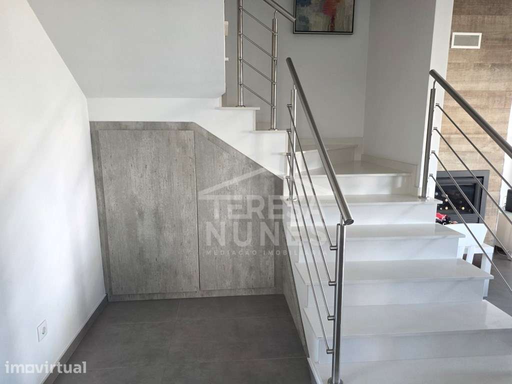 MORADIA GEMINADA V3 - QUINTA DO CONDE - Grande imagem: 4/27