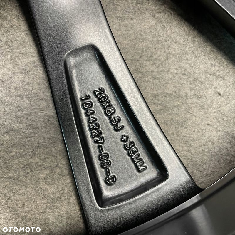 KOMPLET FELG TESLA MODEL 3 PERFORMANCE 20'' 20 - 8