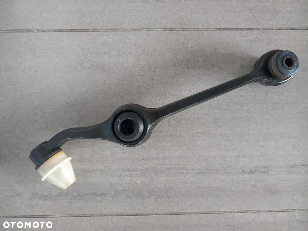 Wahacz zawieszenie przednie prawa strona Ford Windstar 1994-2000 3972550 - 2