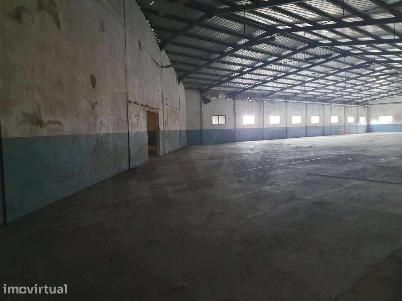 Arrendamento de Armazém Industrial 2024m2 no Juncal em Porto de Mós | - Grande imagem: 3/9