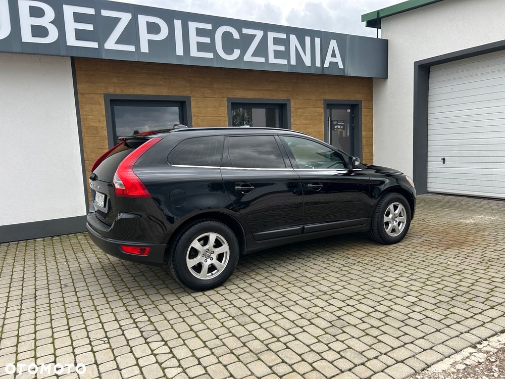 Volvo XC 60 D3 Momentum - 6