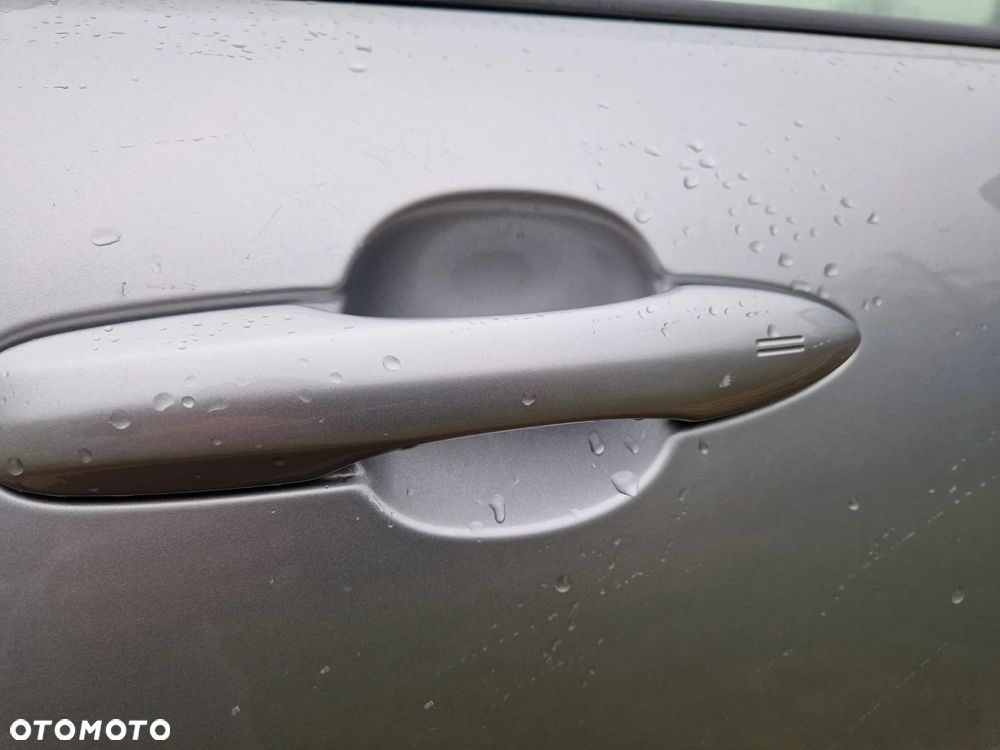 Toyota Corolla Cross 2.0 Hybrid Style - 28