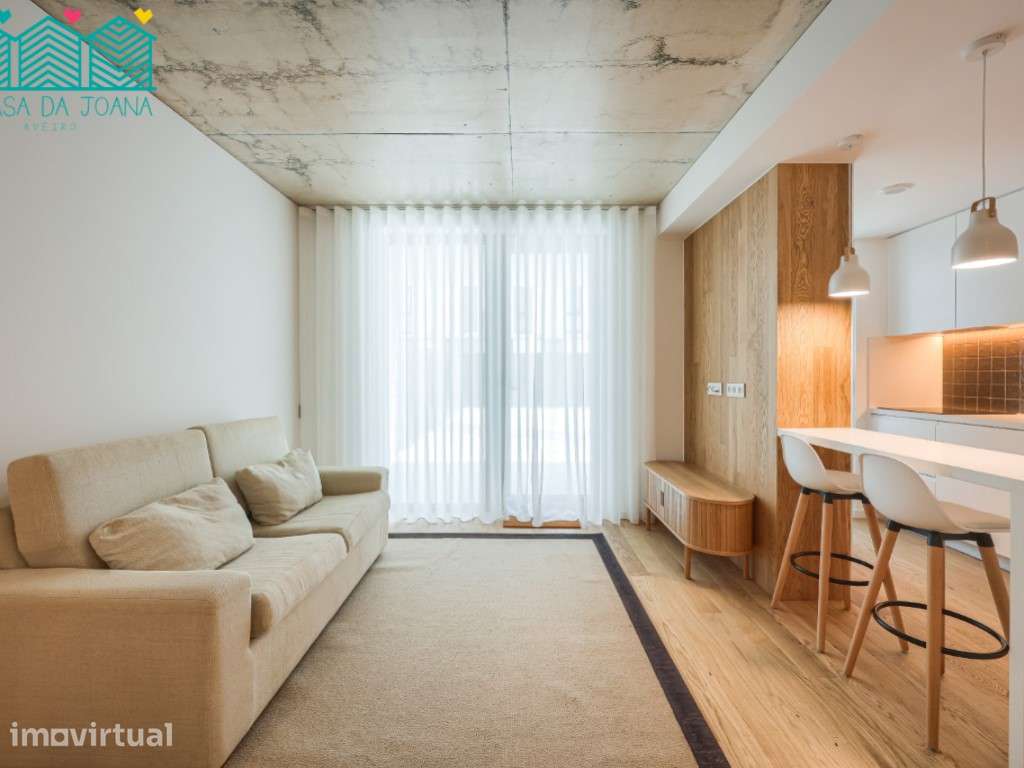 Apartamento T2 com Garagem Fechada na Praia da Barra - Grande imagem: 2/34