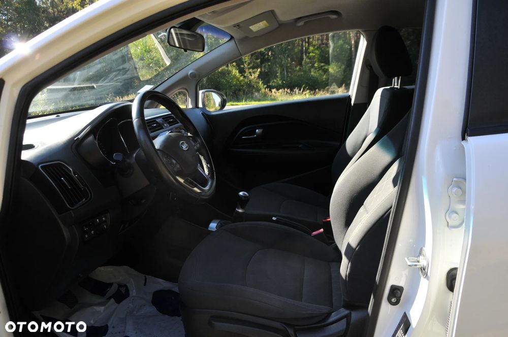 Kia Rio 1.2 Business Line - 18