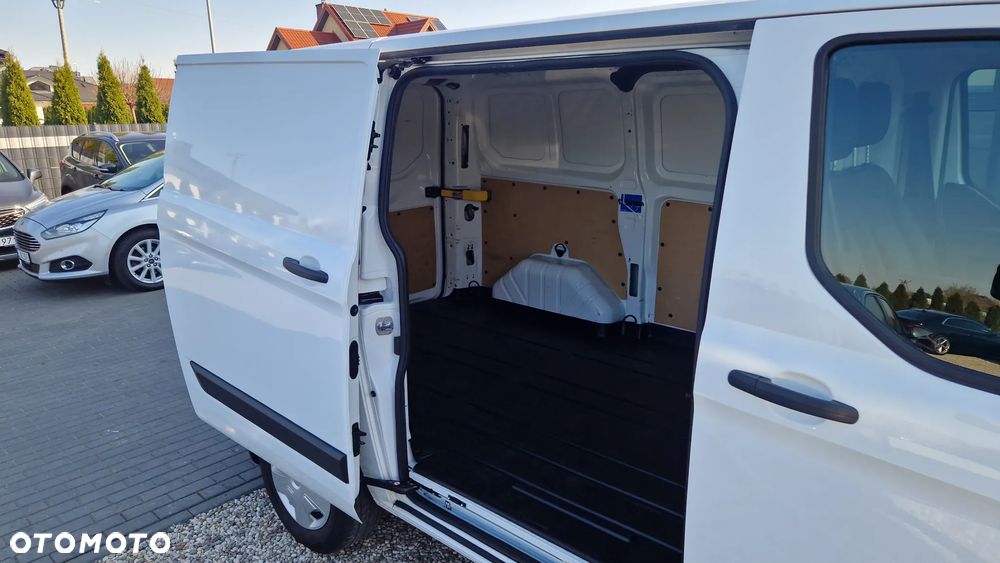 Ford TRANSIT CUSTOM - 32