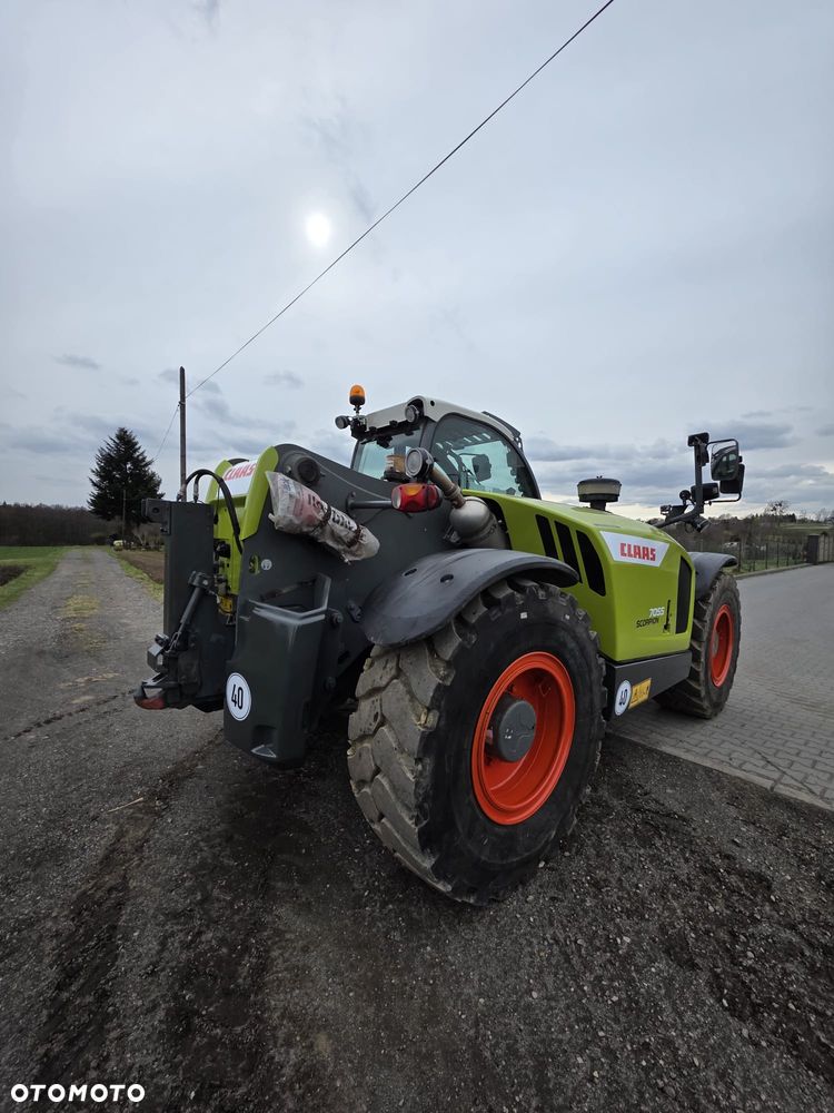 Claas Scorpion 7055 - 6