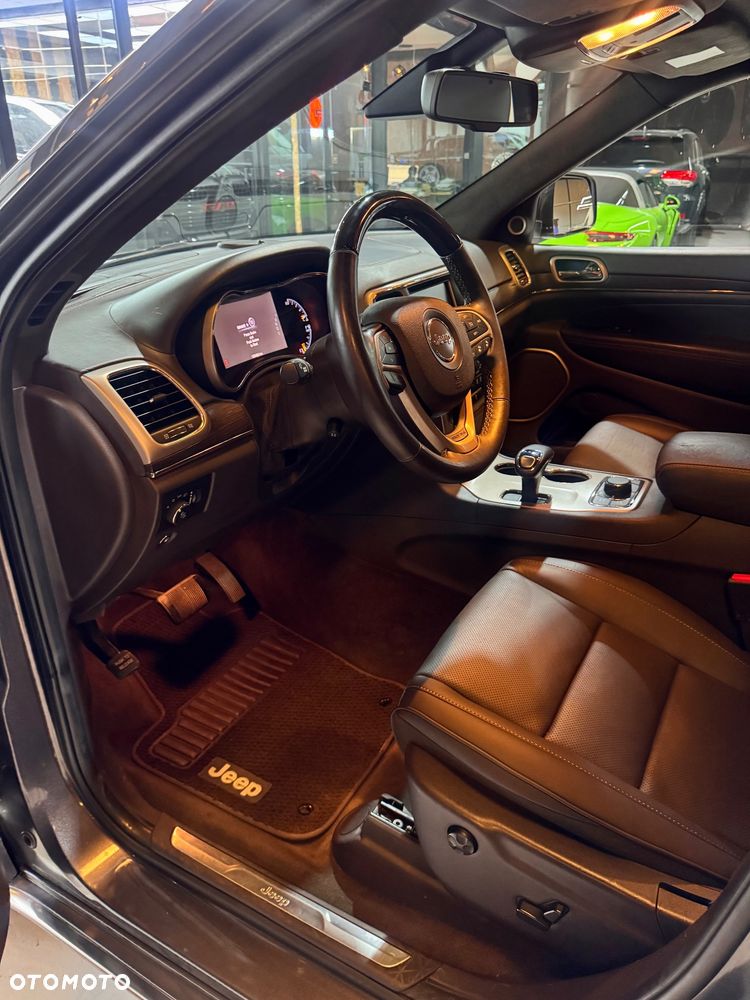Jeep Grand Cherokee 5.7 V8 HEMI Summit - 22