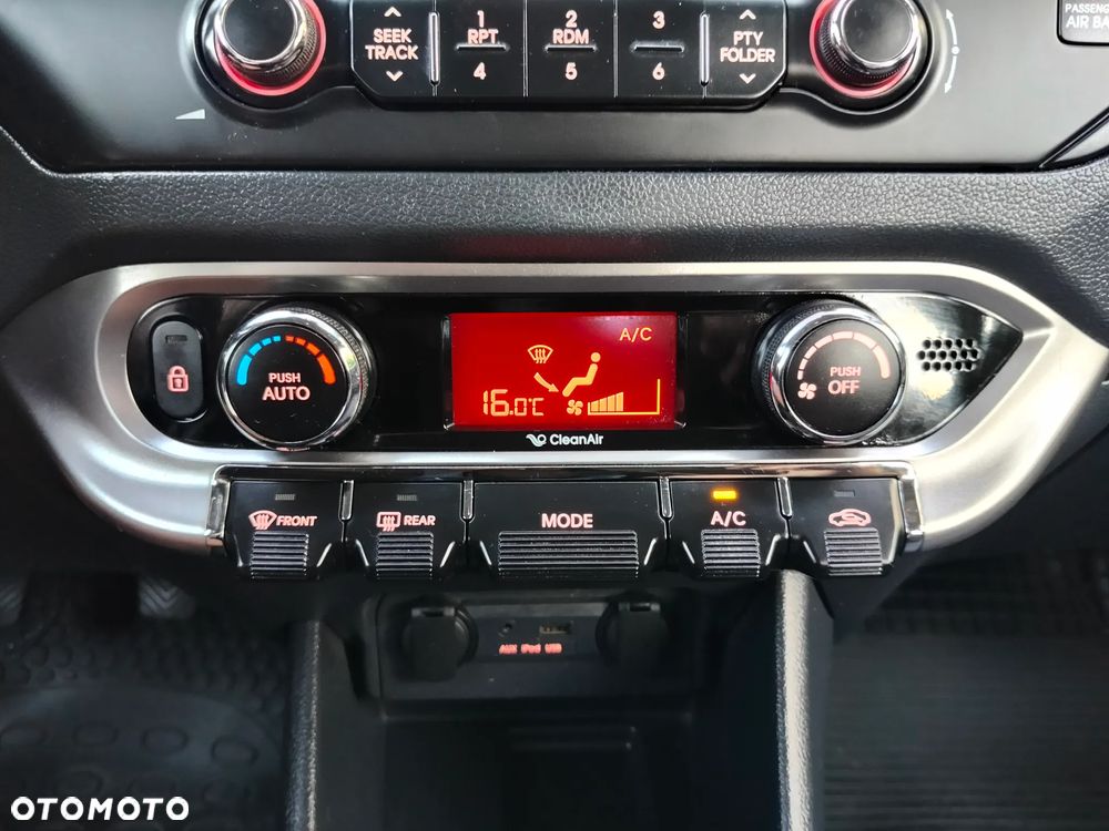 Kia Rio 1.2 Dream Team Edition - 14