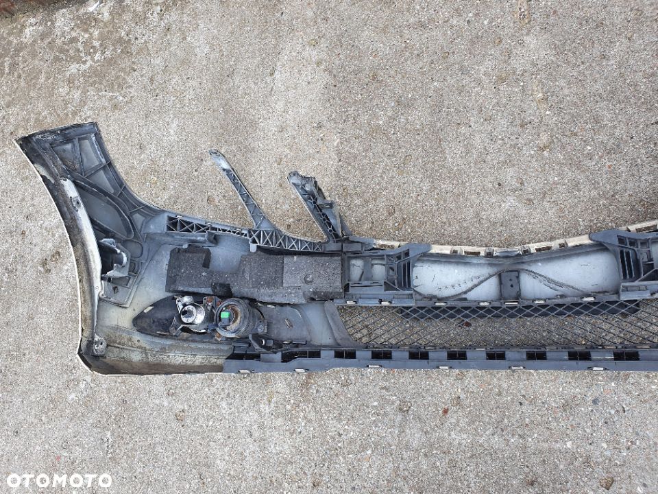 Mercedes E klasa 212 09- zderzak przedni kratka halogen DRL belka - 5