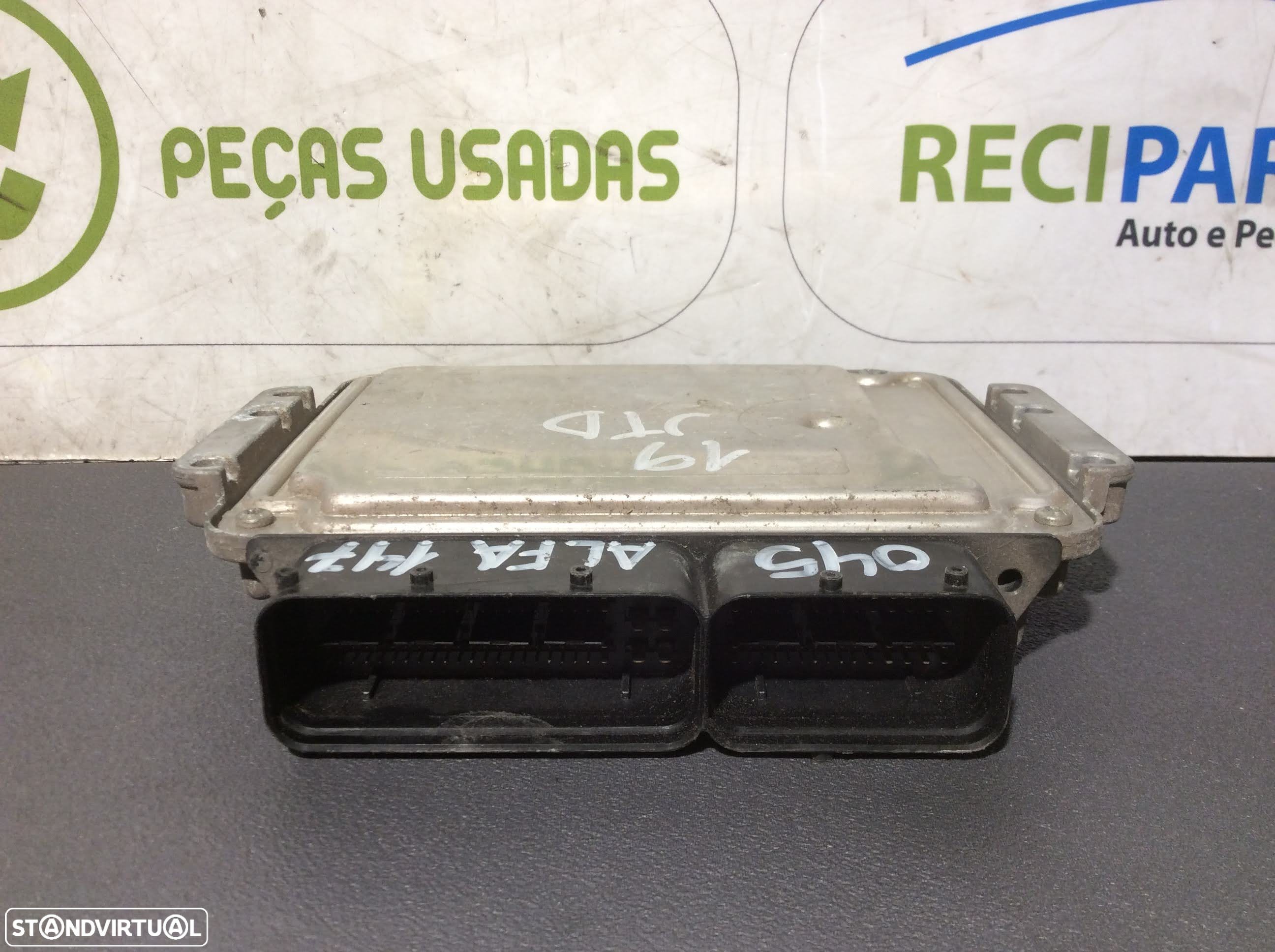 Centralina Motor Alfa 147  JTD   0281012858 - 3