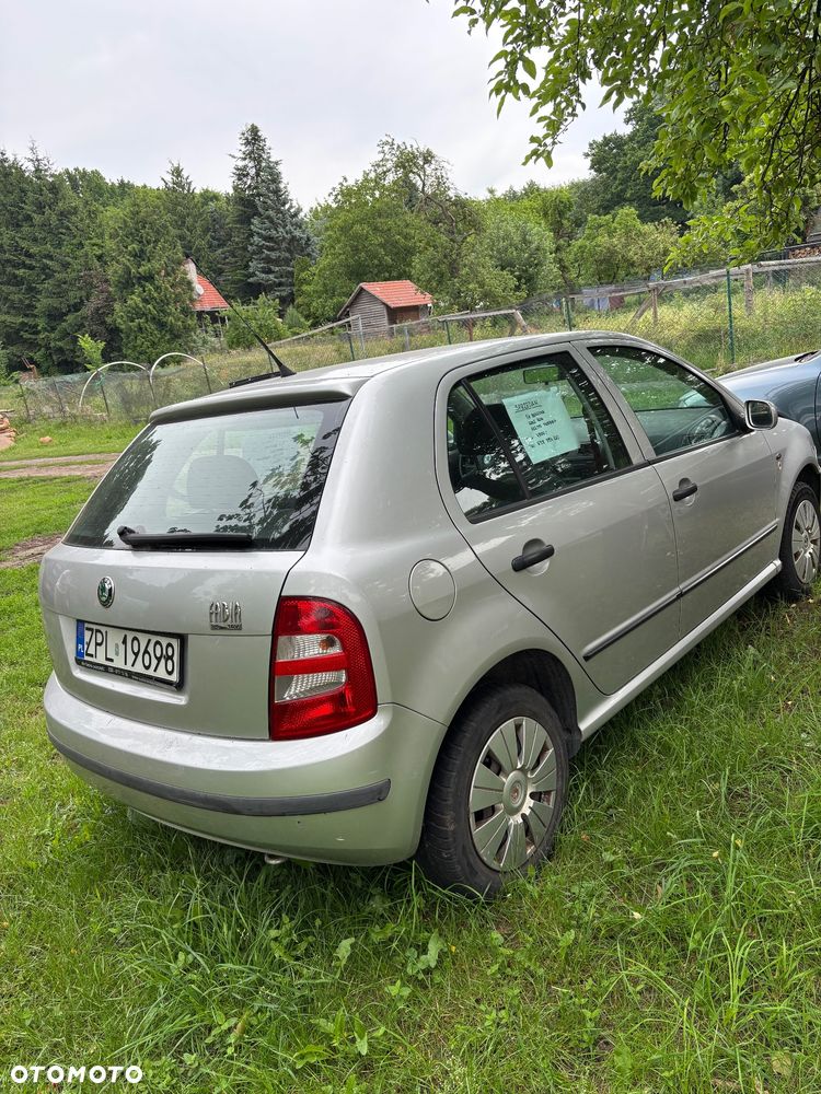 Skoda Fabia 1.4 16V Comfort - 4