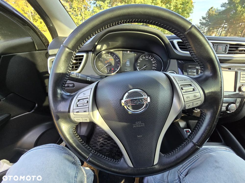Nissan Qashqai 1.6 DIG-T N-Connecta - 19