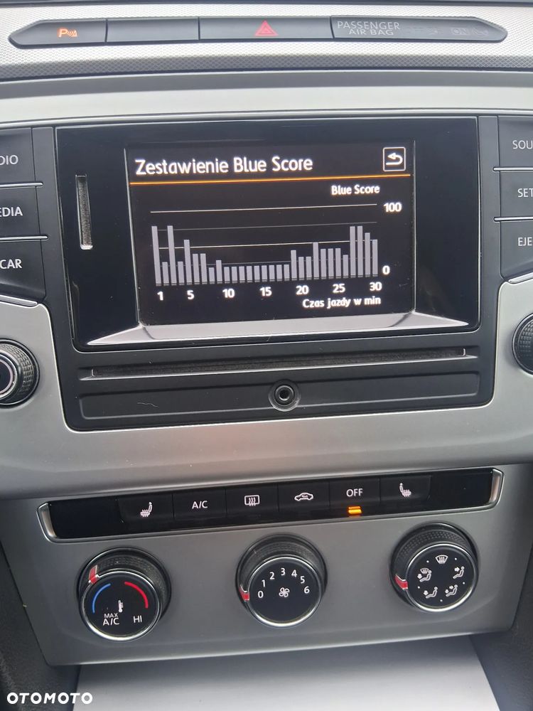 Volkswagen Passat Variant - 13