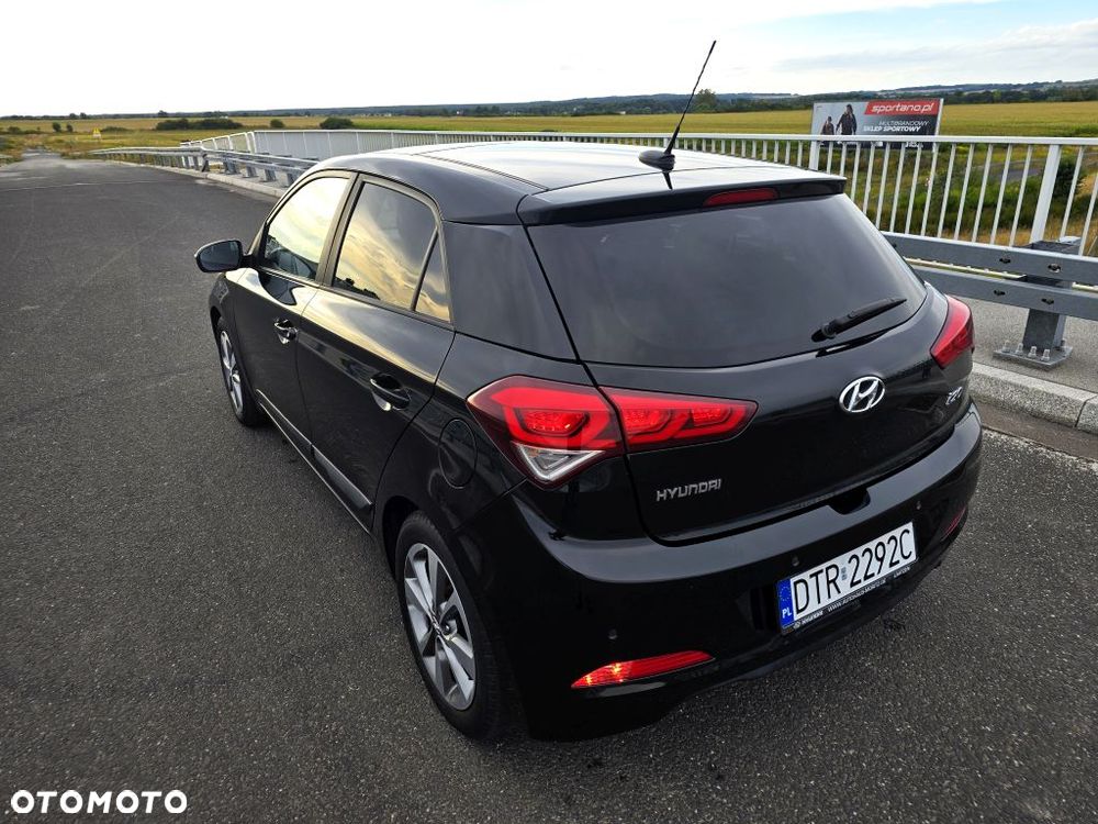 Hyundai i20 1.4 CRDi Style EU5 - 11