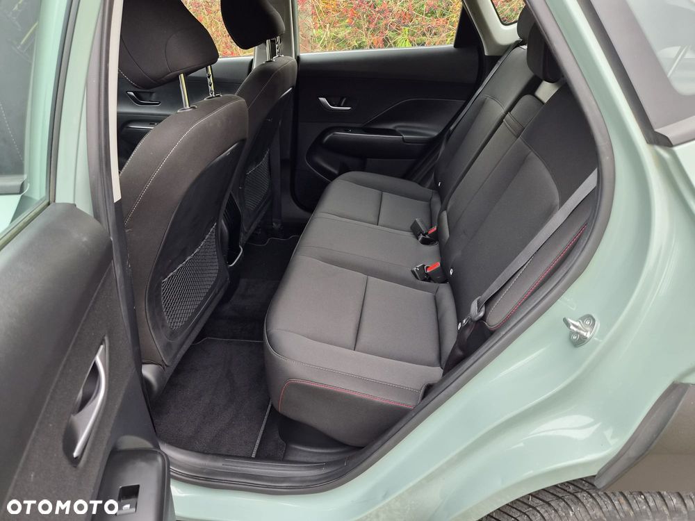 Hyundai Kona - 33