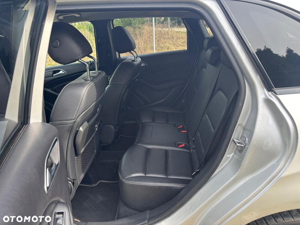 Mercedes-Benz Klasa B 180 (CDI) d 7G-DCT AMG Line - 23